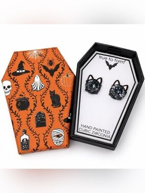 True to Form Black Cat Cubic Zirconia Stud Earrings Halloween Coffin Gift Box